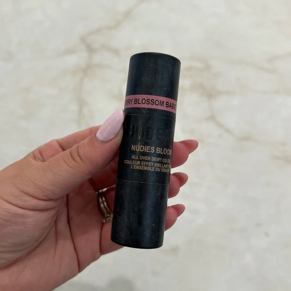 NUDESTIX Nudies Bloom All Over Dewy Color Blossom Babe